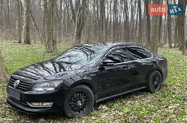 Седан Volkswagen Passat 2012 в 