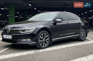 Седан Volkswagen Passat 2018 в 