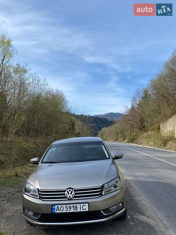 Седан Volkswagen Passat 2013 в 