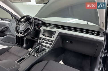 Универсал Volkswagen Passat 2015 в 