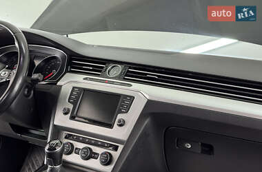 Универсал Volkswagen Passat 2015 в 