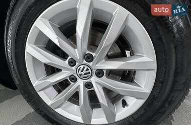 Универсал Volkswagen Passat 2015 в 