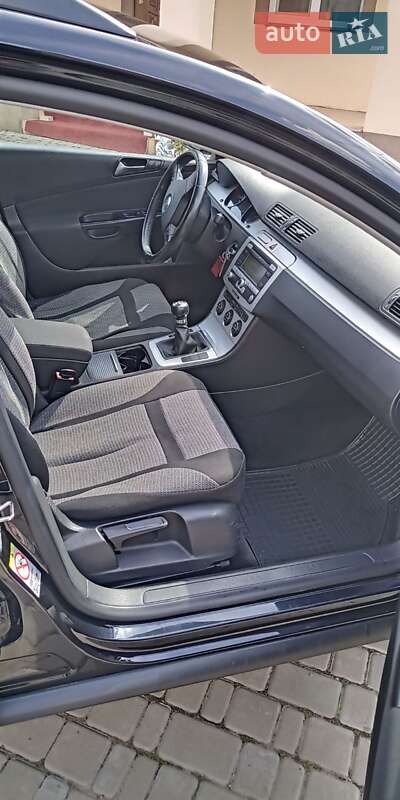 Универсал Volkswagen Passat 2009 в Тульчине
