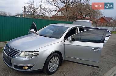 Седан Volkswagen Passat 2005 в 