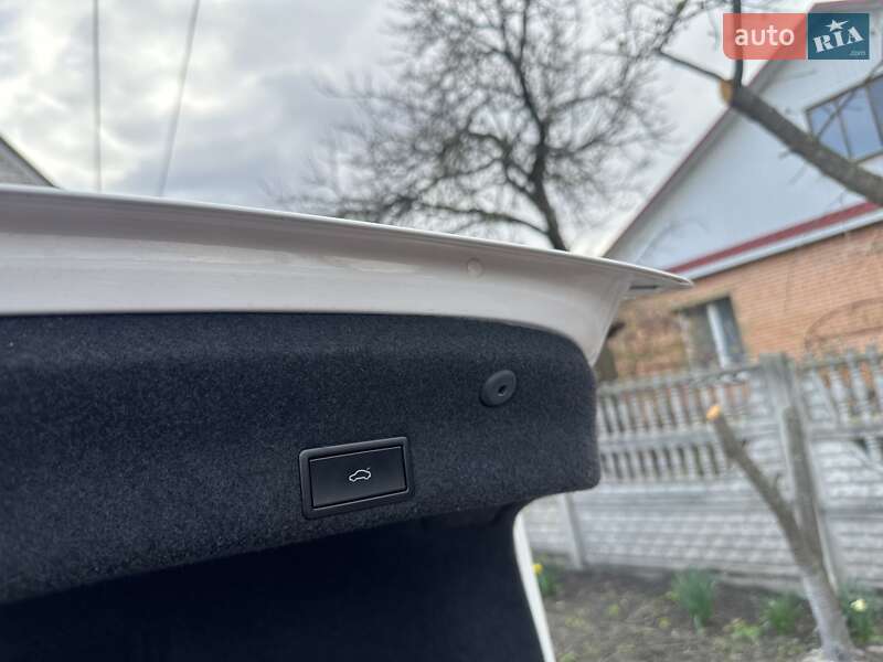 Седан Volkswagen Passat 2018 в Виннице