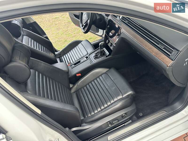 Седан Volkswagen Passat 2018 в Виннице