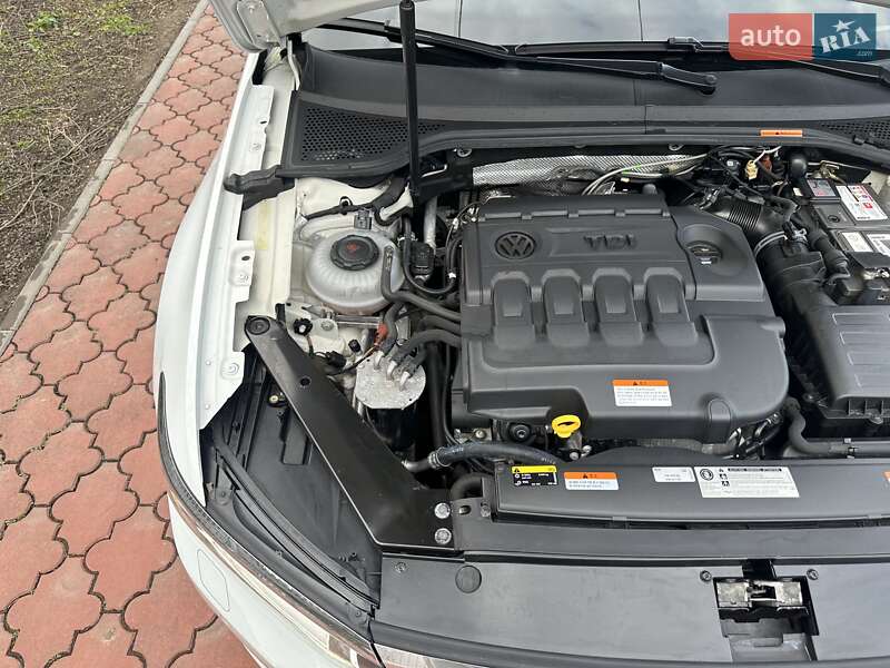 Седан Volkswagen Passat 2018 в Виннице
