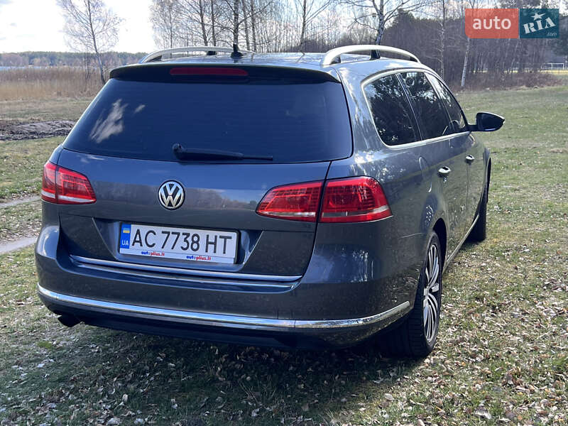 Універсал Volkswagen Passat 2011 в Любомлі
