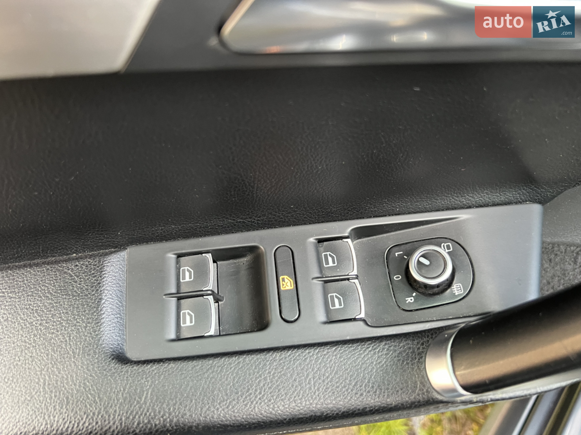 2011 Volkswagen Passat - мініатюра 21