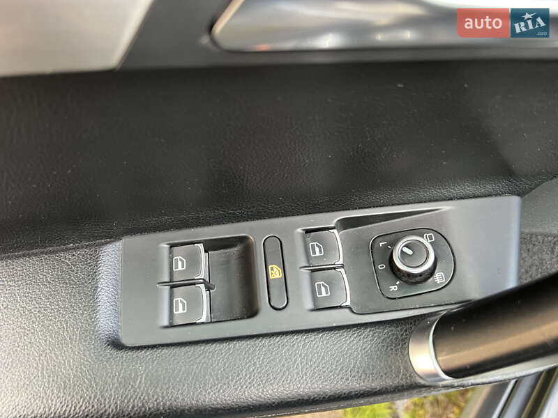 Універсал Volkswagen Passat 2011 в Любомлі