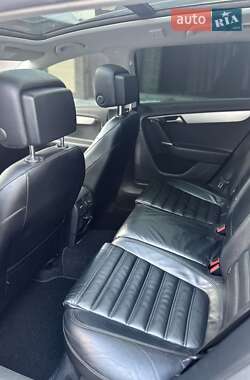 Универсал Volkswagen Passat 2011 в 