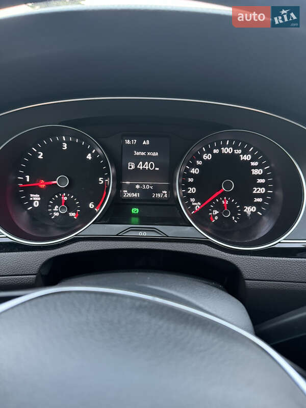 Универсал Volkswagen Passat 2014 в Львове