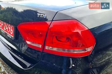 Седан Volkswagen Passat 2015 в 