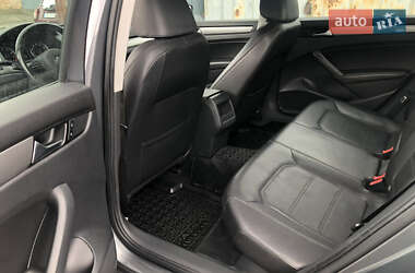 Седан Volkswagen Passat 2014 в 