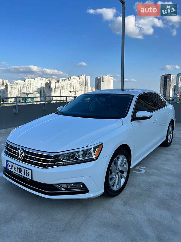 Седан Volkswagen Passat 2018 в 