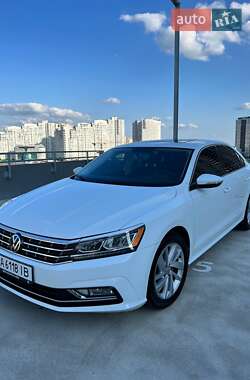 Седан Volkswagen Passat 2018 в 
