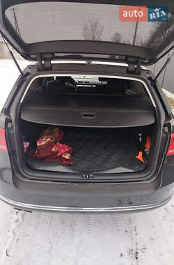 Универсал Volkswagen Passat 2011 в 