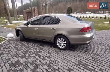 Седан Volkswagen Passat 2014 в 