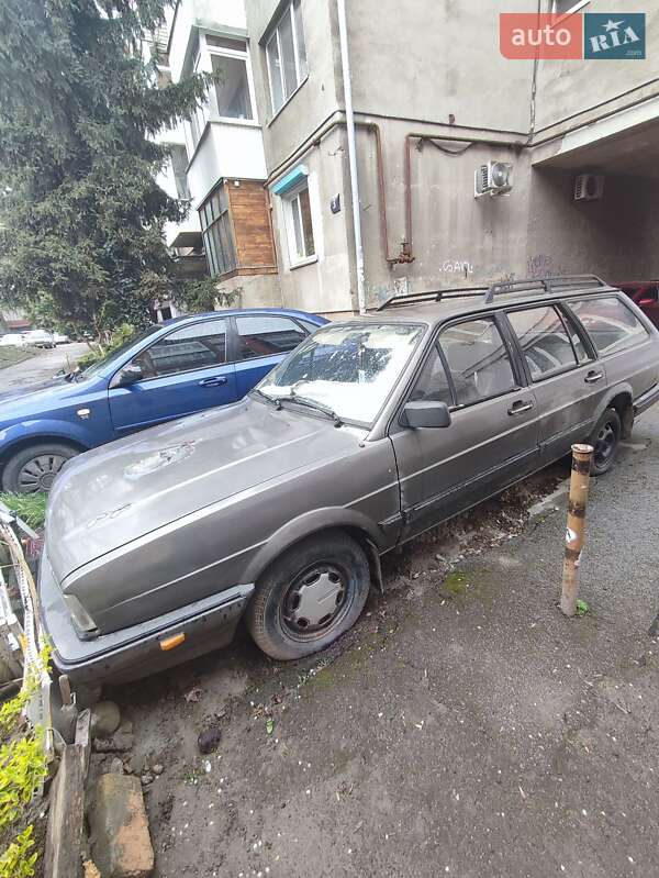 Універсал Volkswagen Passat 1987 в 