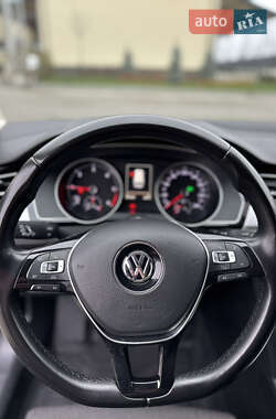 Универсал Volkswagen Passat 2015 в 