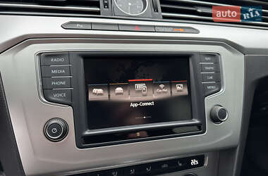 Универсал Volkswagen Passat 2015 в 
