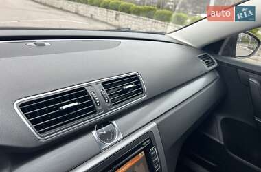 Седан Volkswagen Passat 2012 в 