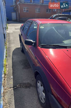 Седан Volkswagen Passat 1990 в 