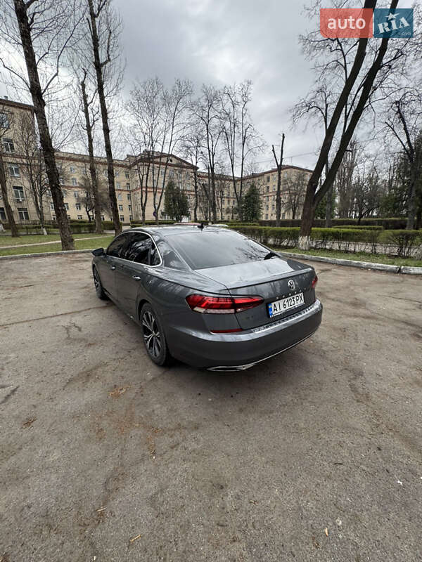 Седан Volkswagen Passat 2021 в Киеве