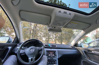 Седан Volkswagen Passat 2011 в 