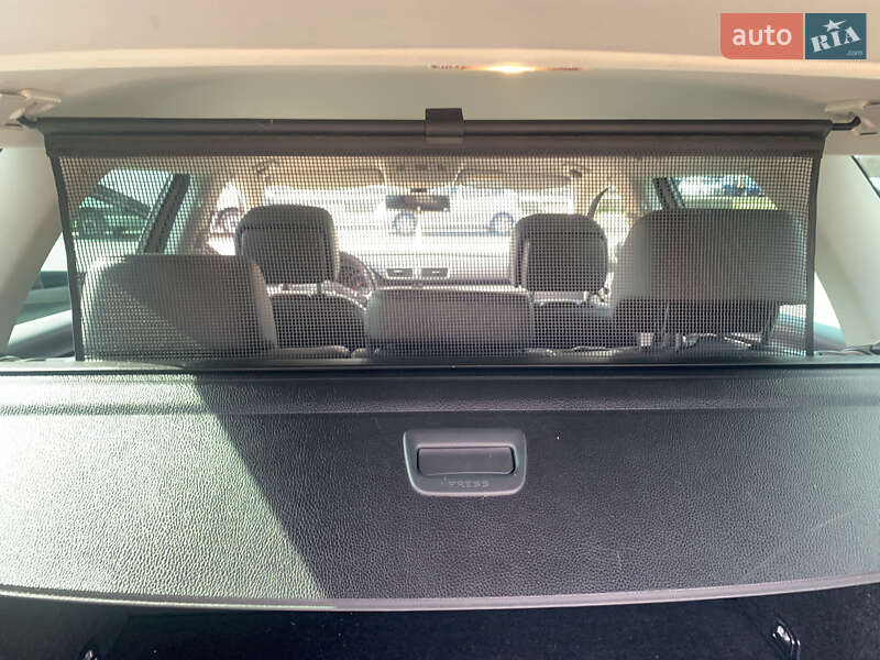 Универсал Volkswagen Passat 2011 в Львове
