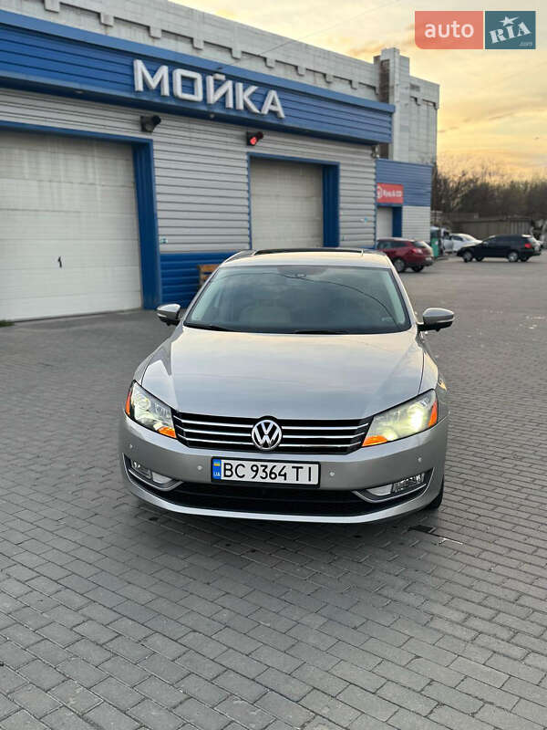 Седан Volkswagen Passat 2013 в 