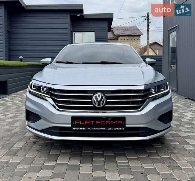 Седан Volkswagen Passat 2020 в Киеве