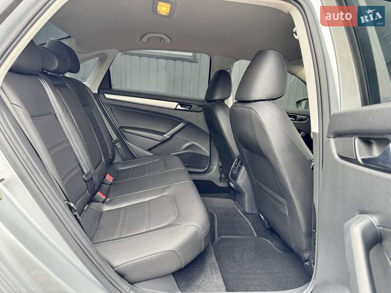 Седан Volkswagen Passat 2020 в Киеве