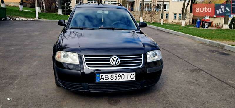 Универсал Volkswagen Passat 2003 в Тростянце