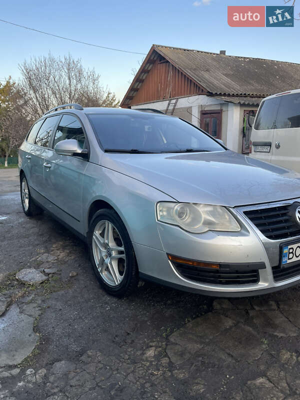 Універсал Volkswagen Passat 2010 в Умані