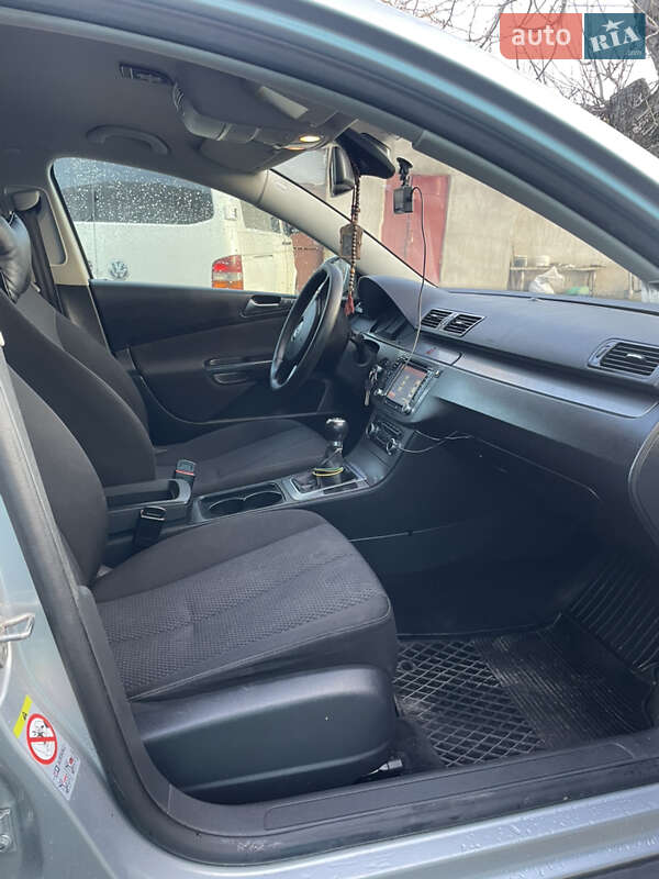 Універсал Volkswagen Passat 2010 в Умані