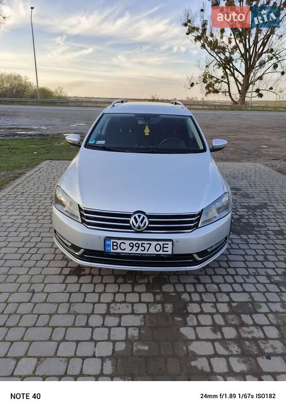 Volkswagen Passat 2011