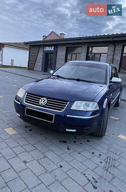 Седан Volkswagen Passat 2001 в 