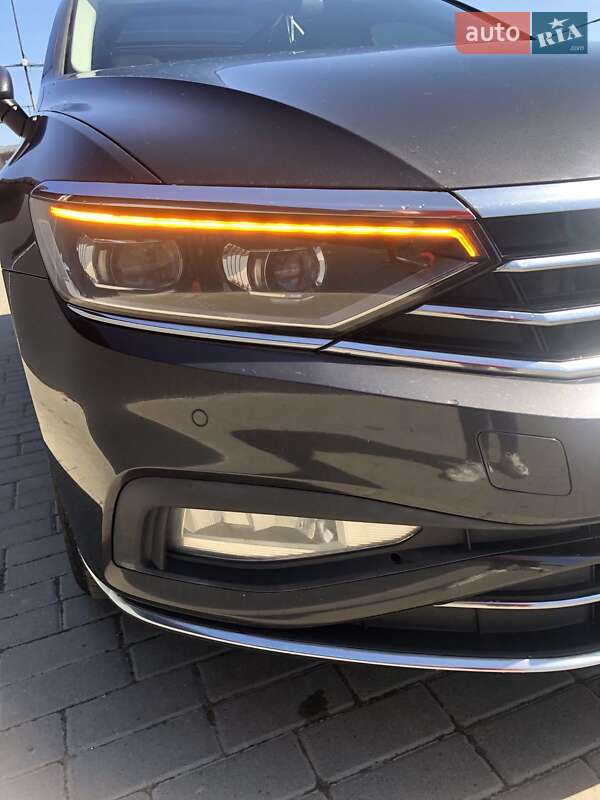 Универсал Volkswagen Passat 2020 в Львове