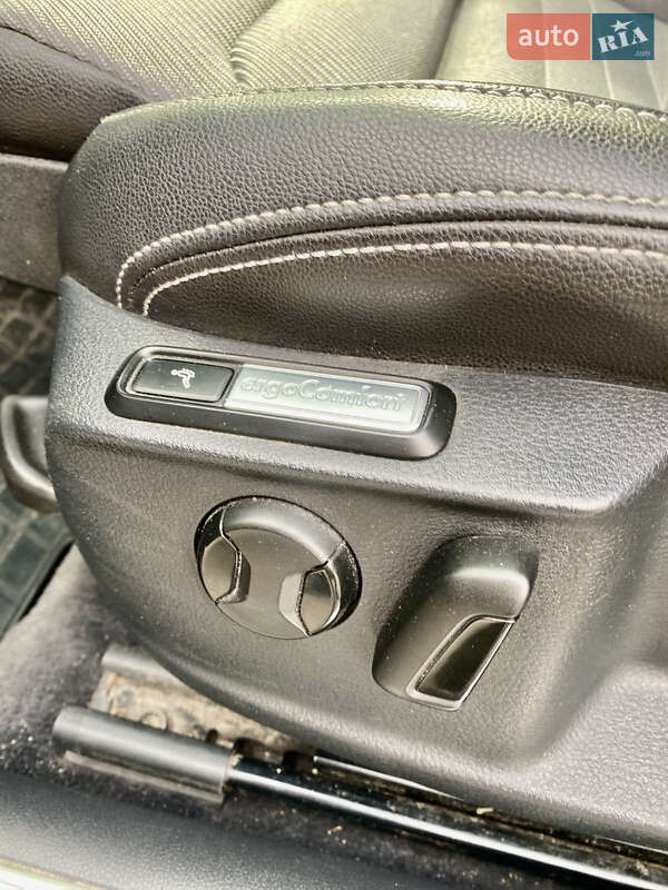 Универсал Volkswagen Passat 2015 в Киеве