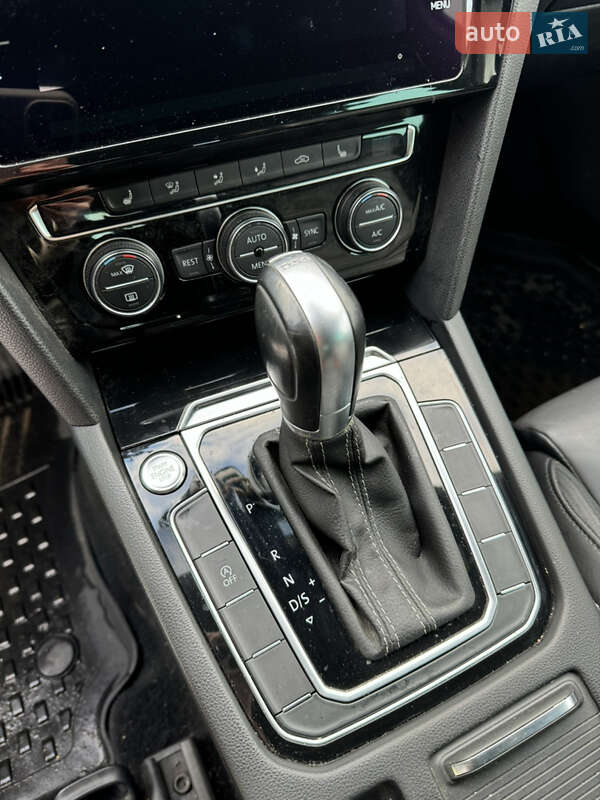 Універсал Volkswagen Passat 2019 в Києві