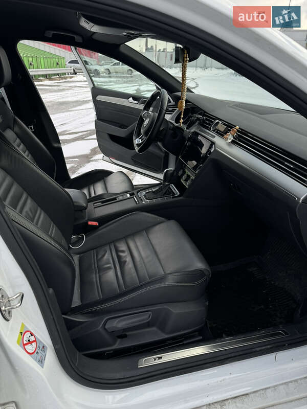 Універсал Volkswagen Passat 2019 в Києві
