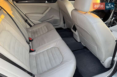 Седан Volkswagen Passat 2014 в 