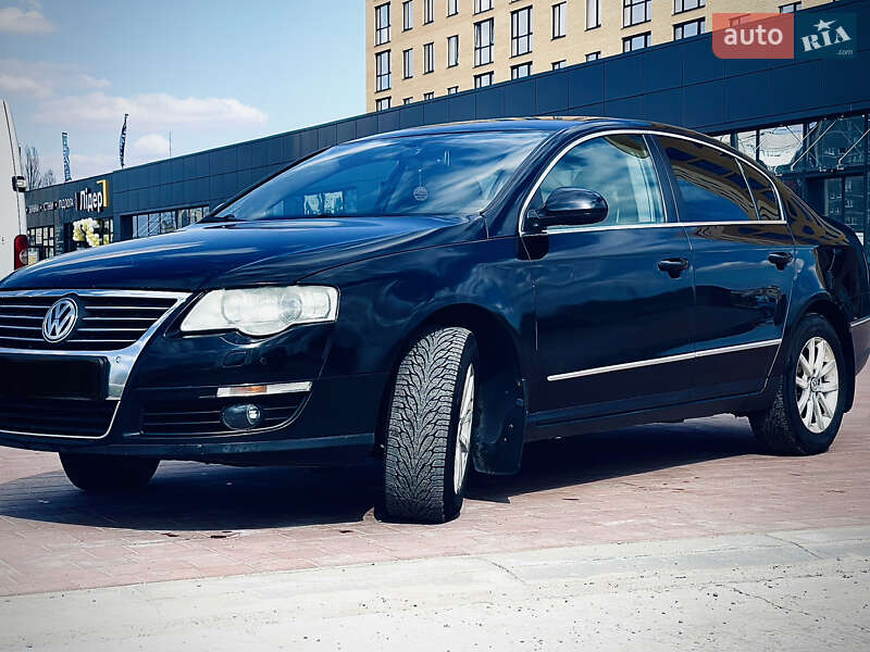 サム AUTO.RIA – Продажа Фольксваген Пассат бу в Нетешине: купить