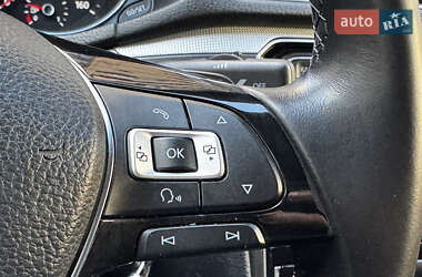 Седан Volkswagen Passat 2017 в 