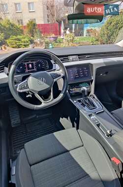 Універсал Volkswagen Passat 2020 в Краснограді