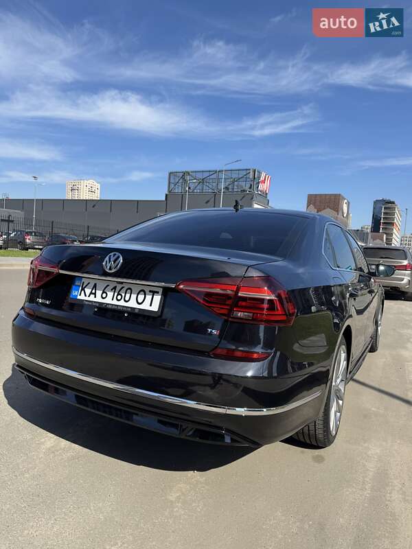 Седан Volkswagen Passat 2016 в Києві