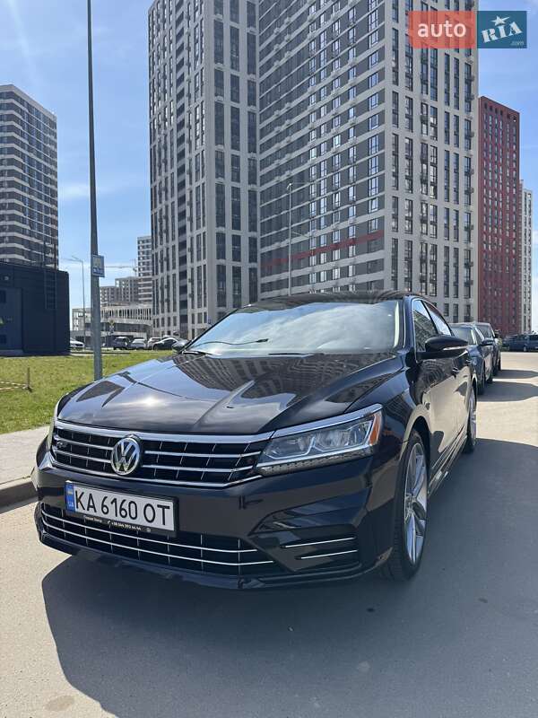 Седан Volkswagen Passat 2016 в Києві