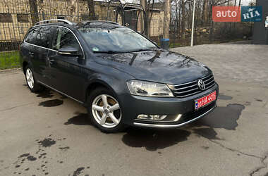 Универсал Volkswagen Passat 2011 в 