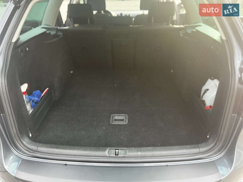 Универсал Volkswagen Passat 2011 в Кривом Роге